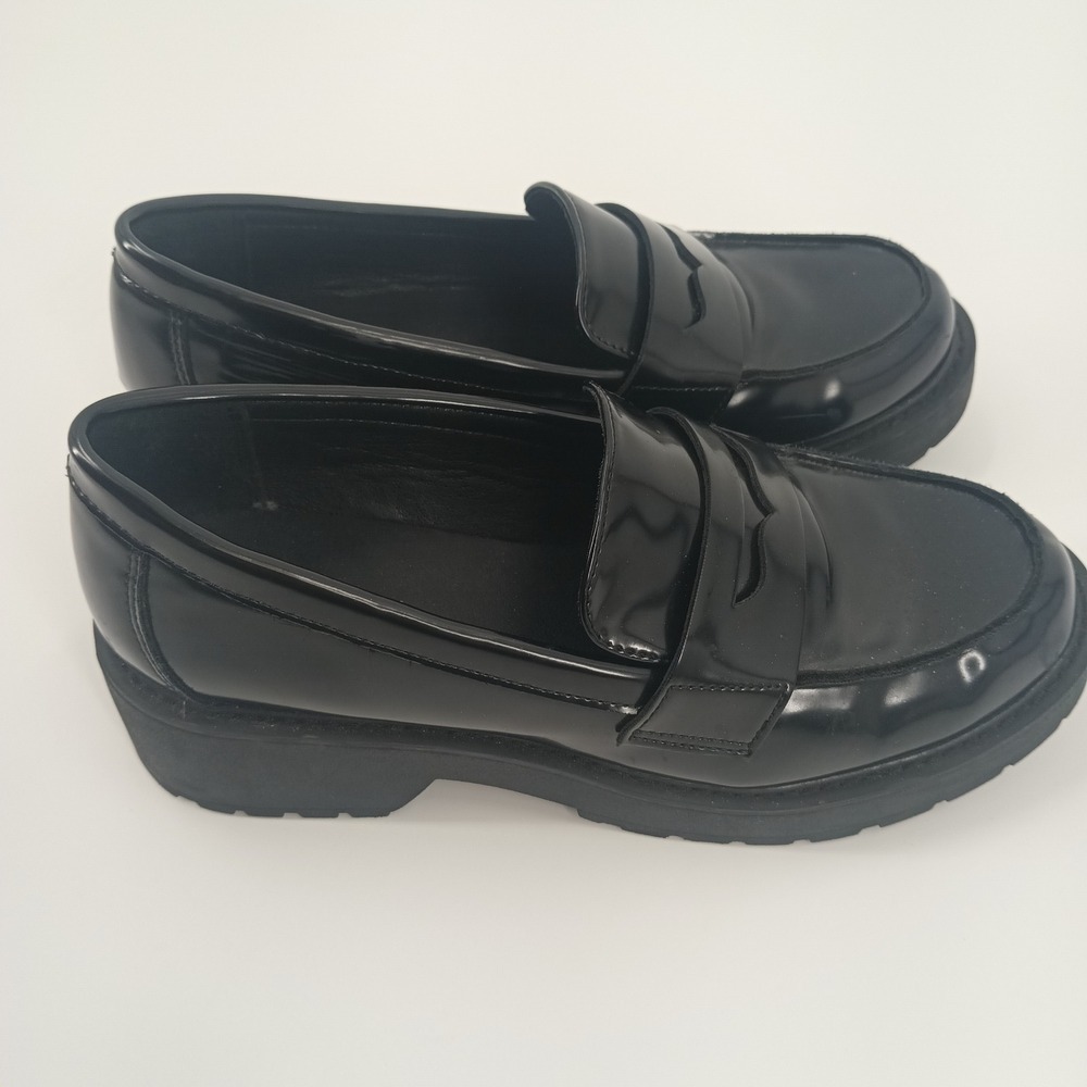 Madden Girl Contentt Black Patent Platform Penny Loafers Lug Sole Shoes 8M
